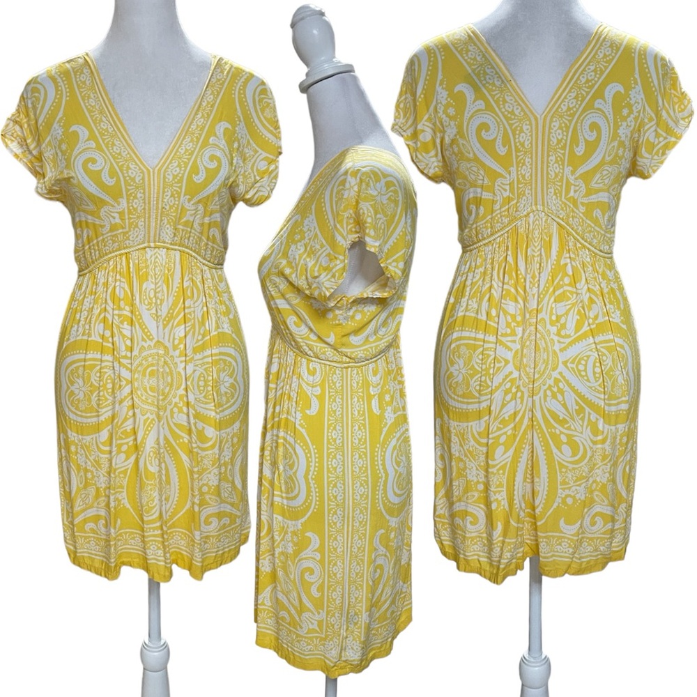 Ultra Flirt Yellow and White Short Sleeve Mini Dress Size Small 100% Rayon